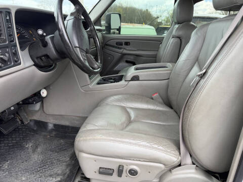 2004 Chevrolet Silverado 2500HD LT