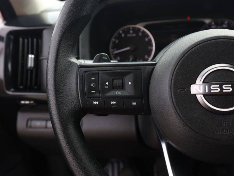 2025 Nissan Pathfinder S