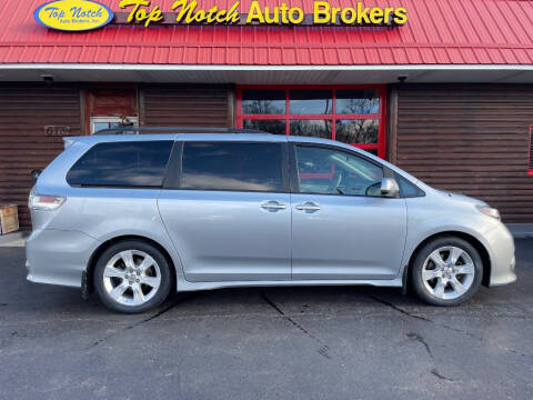 2011 Toyota Sienna SE 8-Passenger