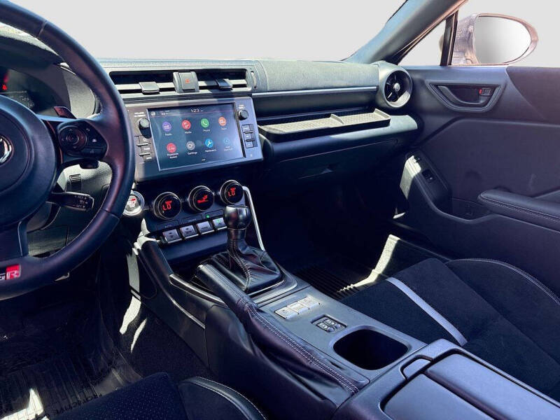 2025 Toyota GR86 Premium