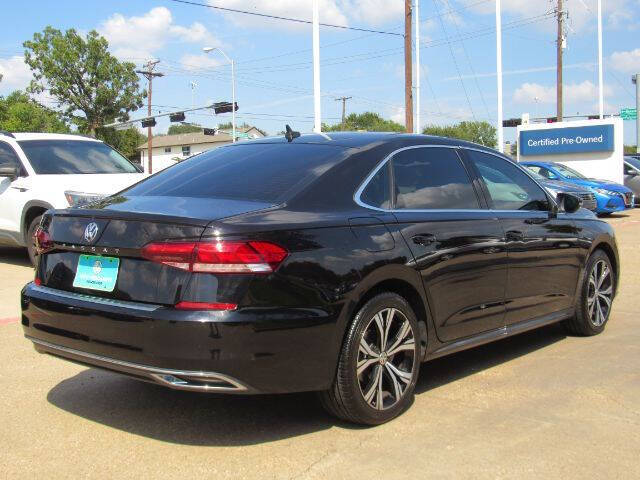 2022 Volkswagen Passat SE