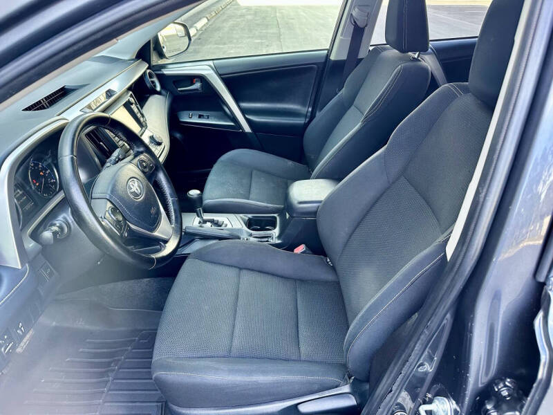 2016 Toyota RAV4 XLE