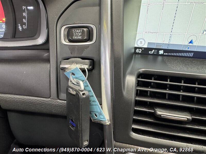 2016 Volvo XC60 T5 Drive-E Premier