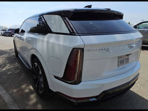 2025 Cadillac Escalade IQ Sport 2