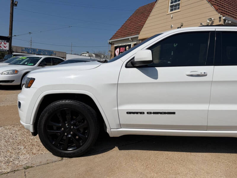 2019 Jeep Grand Cherokee Laredo