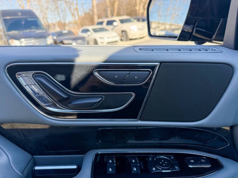 2018 Lincoln Navigator Select