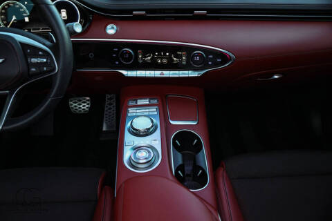 2023 Genesis GV70 2.5T Standard