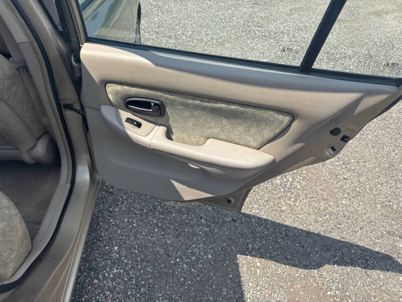 2001 Hyundai Elantra GLS