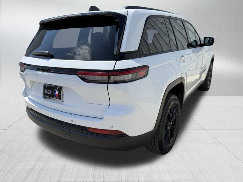 2024 Jeep Grand Cherokee Altitude
