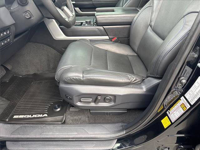 2023 Toyota Sequoia SR5