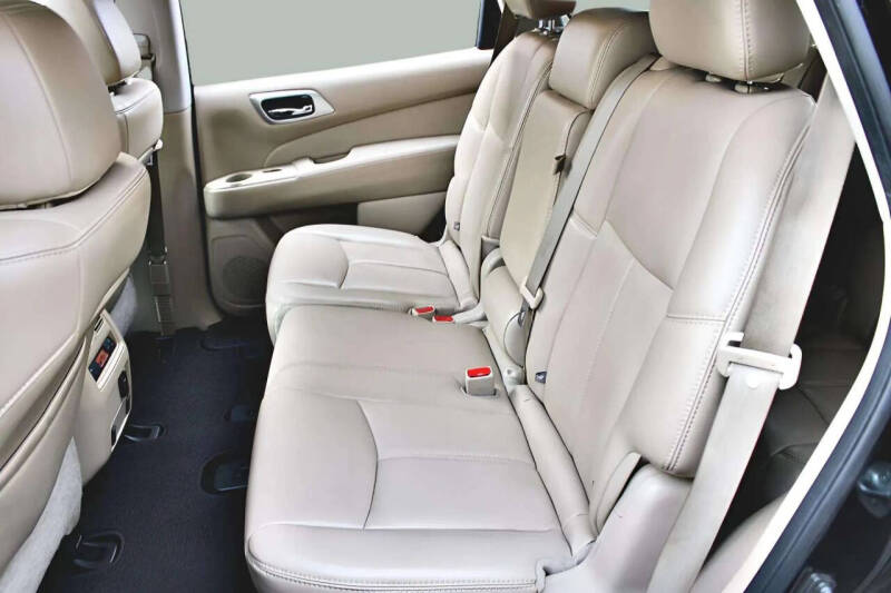 2017 Nissan Pathfinder