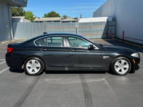 2012 BMW 5 Series 528i xDrive