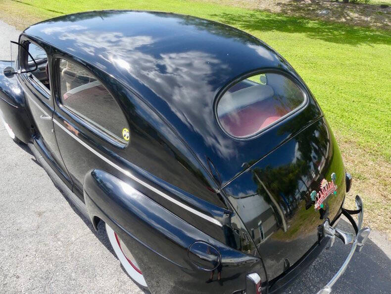 1941 Ford Deluxe