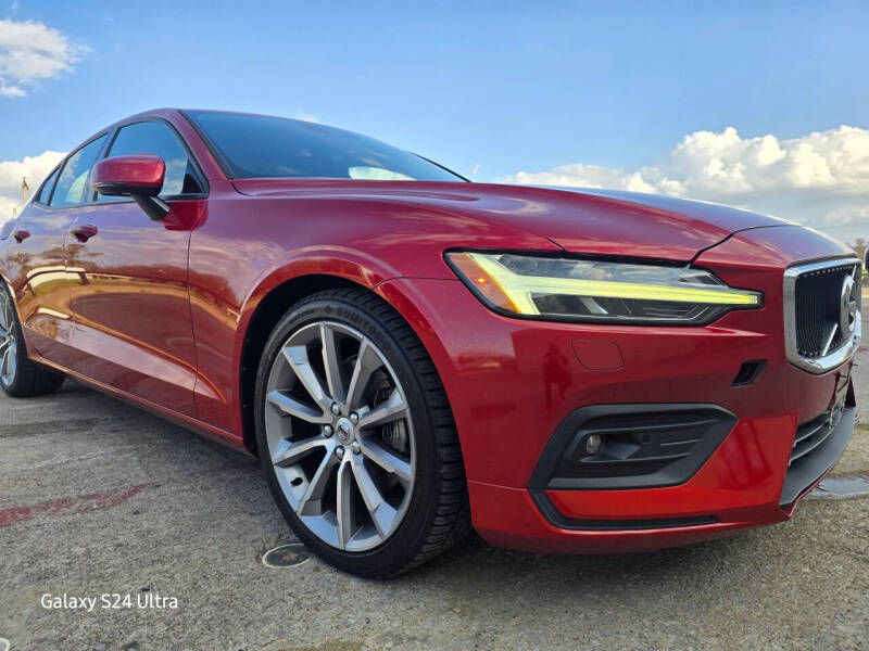 2019 Volvo S60 T5 Momentum