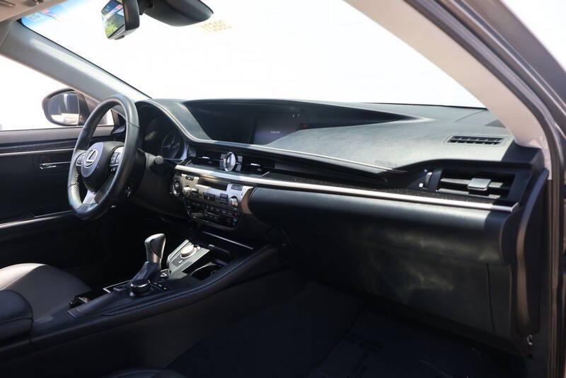 2017 Lexus ES 350