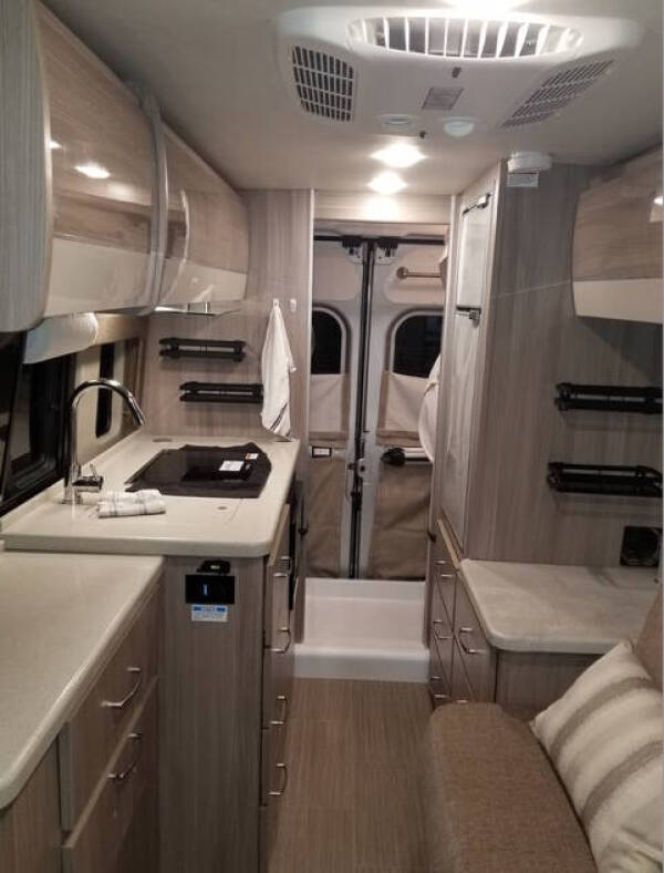 2022 Thor Motor Coach Sequence 20K