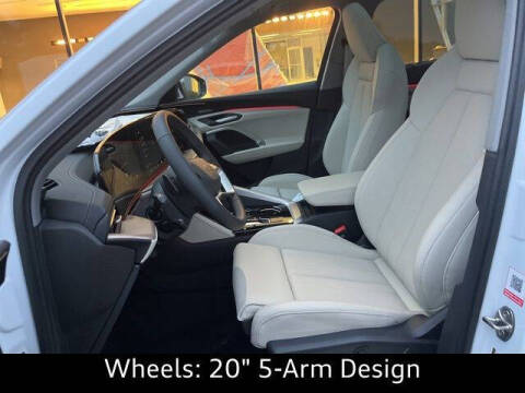 2025 Audi Q5 quattro Premium Plus TFSI