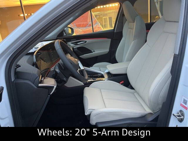 2025 Audi Q5 quattro Premium Plus TFSI