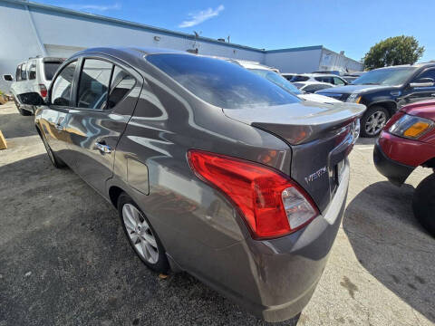 2015 Nissan Versa