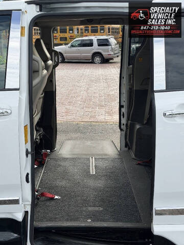 2013 Toyota Sienna XLE Mobility 7-Passenger
