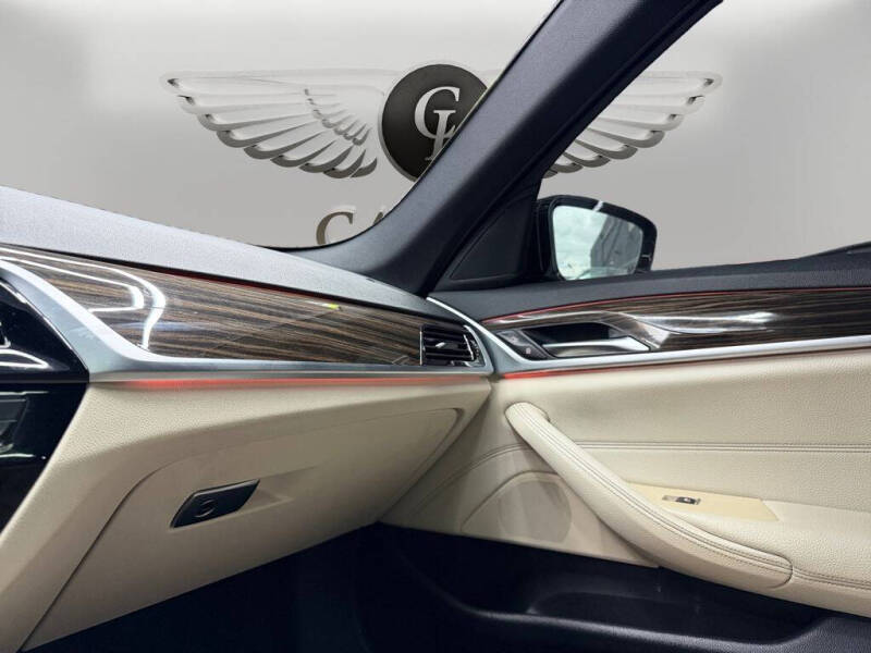 2020 BMW 5 Series 530i