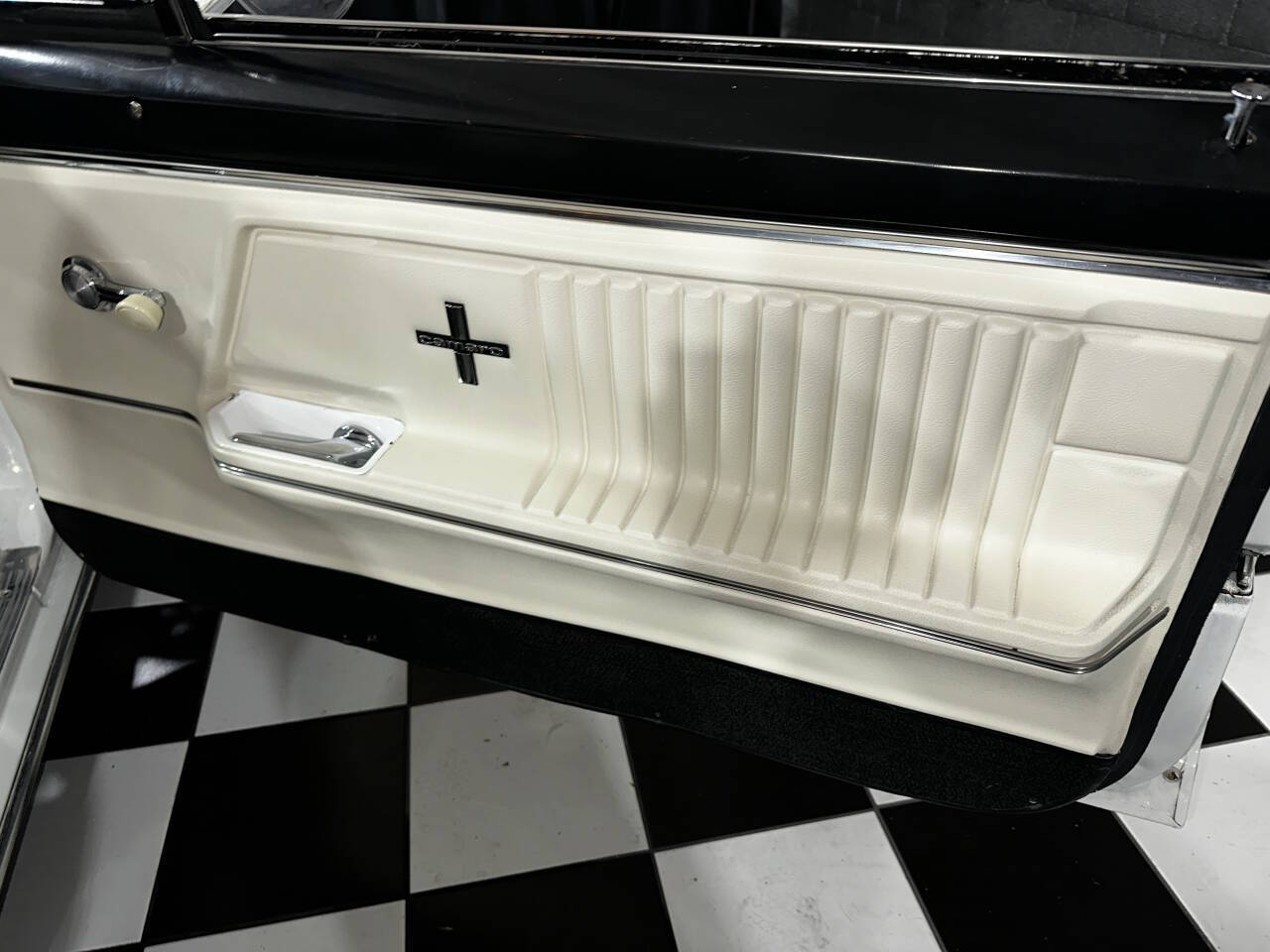 1967 Chevrolet Camaro 61