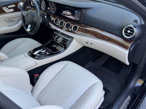 2017 Mercedes-Benz E-Class E 300 4MATIC