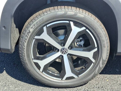 2025 Volkswagen Tiguan SE 4Motion