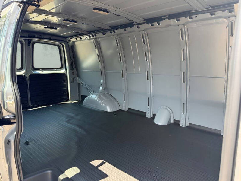 2026 Chevrolet Express 3500