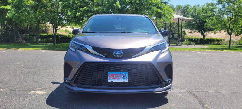 2022 Toyota Sienna XSE 7-Passenger