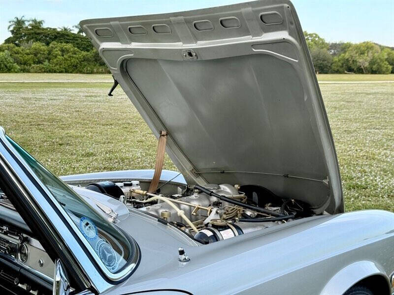 1969 Mercedes-Benz SL-Class