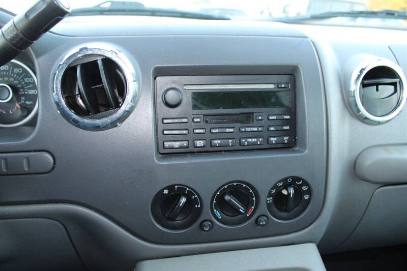 2005 Ford Expedition XLT