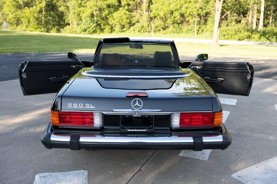 1988 Mercedes-Benz 560-Class for sale at Autowerks in Cary, IL