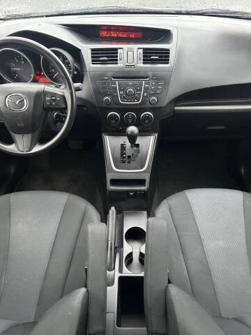 2013 Mazda MAZDA5 Sport