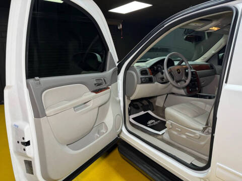 2012 Chevrolet Suburban LT