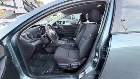 2010 Mazda MAZDA3 i Sport