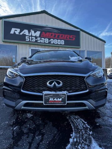 2017 Infiniti QX30 Premium
