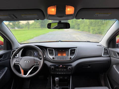2016 Hyundai Tucson SE