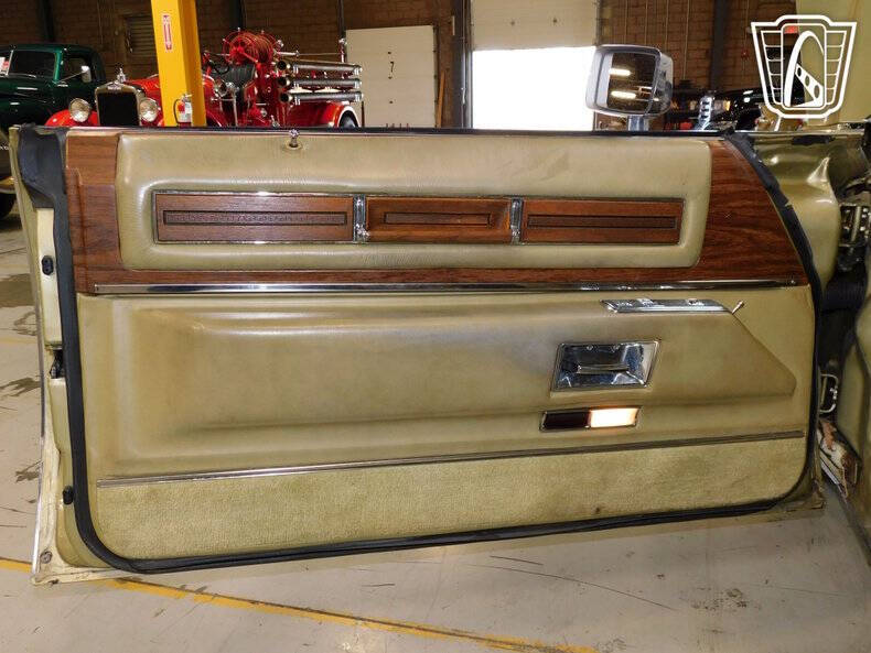 1975 Cadillac DeVille