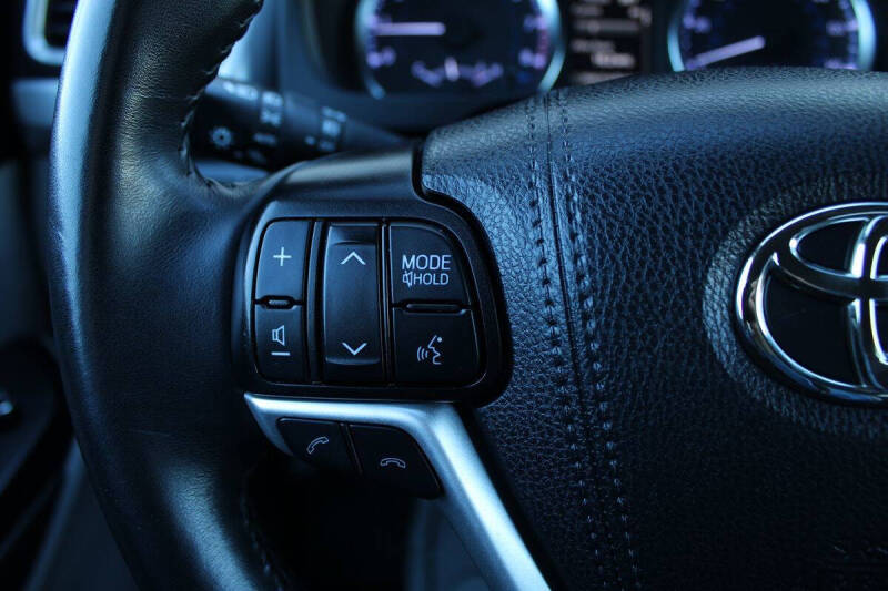 2019 Toyota Highlander LE Plus