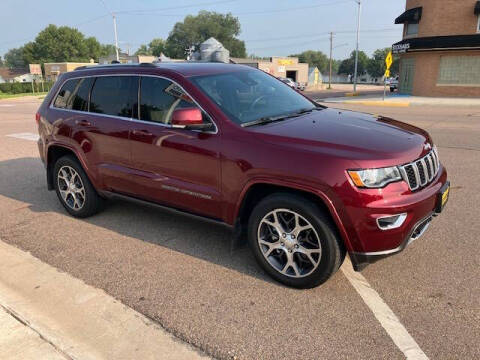 2018 Jeep Grand Cherokee Sterling Edition