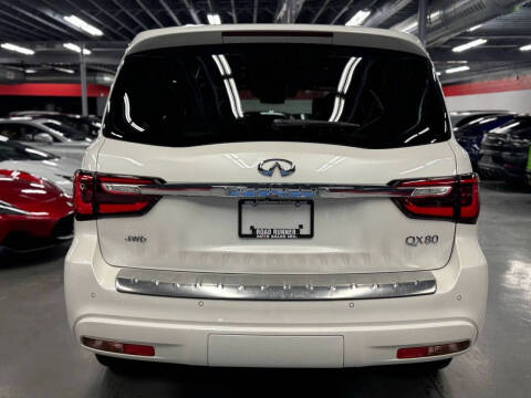 2023 Infiniti QX80 Sensory