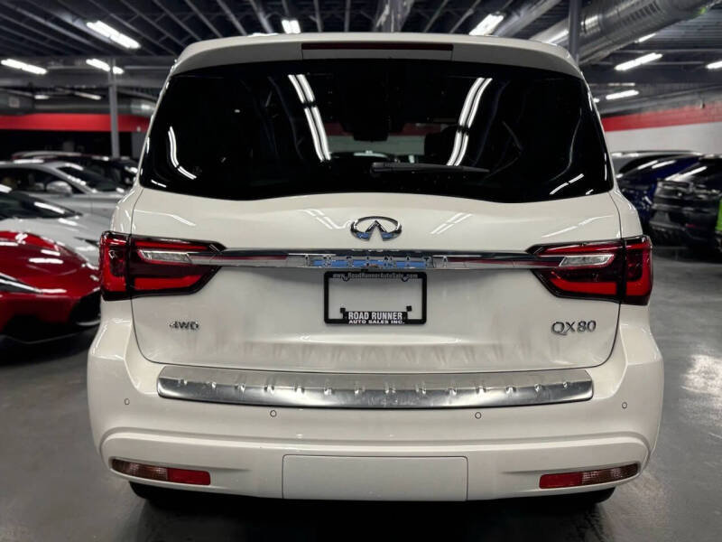 2023 Infiniti QX80 Sensory