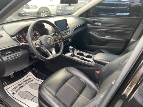 2020 Nissan Altima 2.0 SR