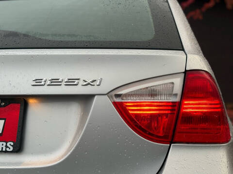 2006 BMW 3 Series 325xi