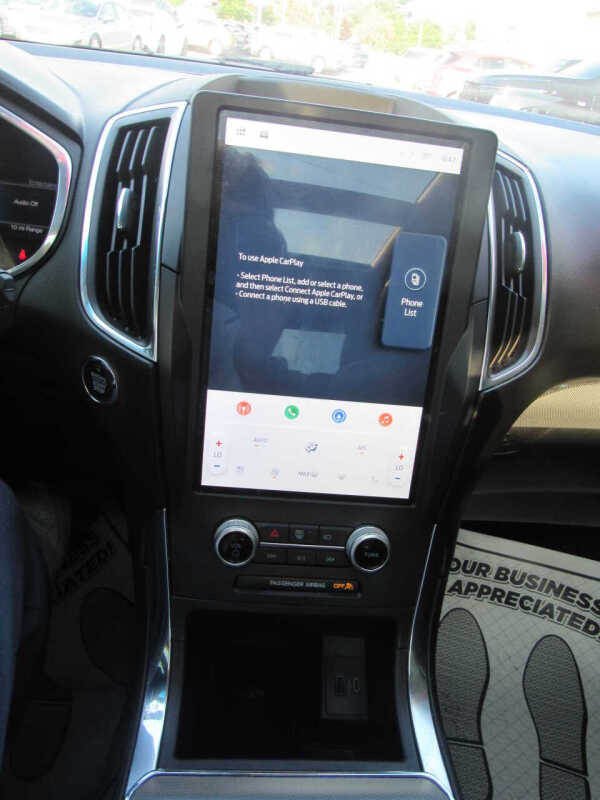 2021 Ford Edge Titanium