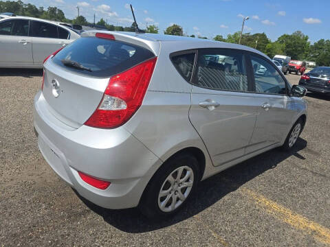 2012 Hyundai Accent GS