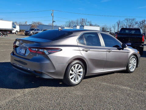 2022 Toyota Camry LE