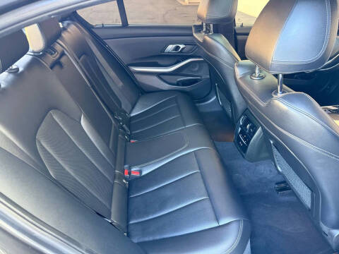 2022 BMW 3 Series 330i