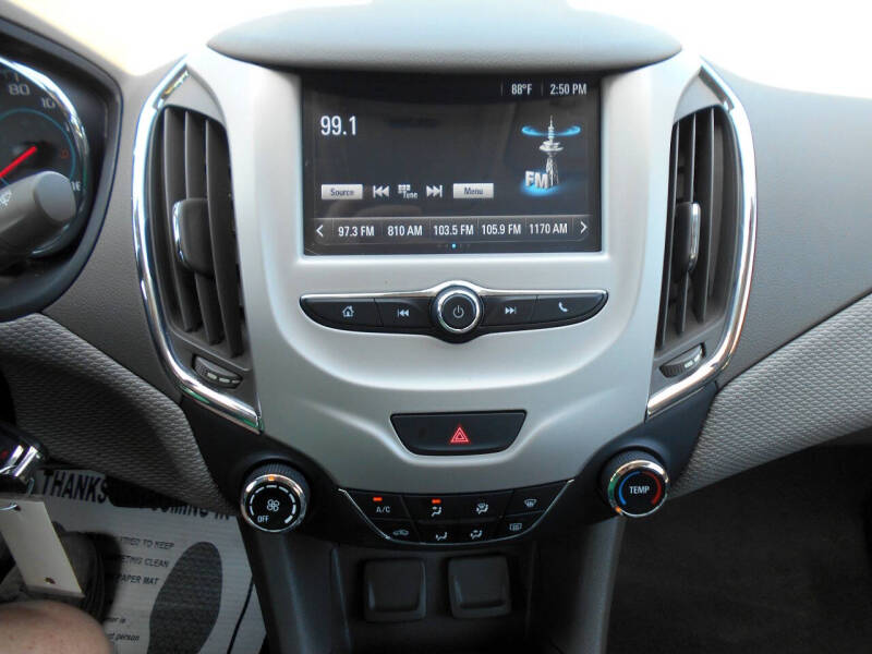 2018 Chevrolet Cruze LS Auto